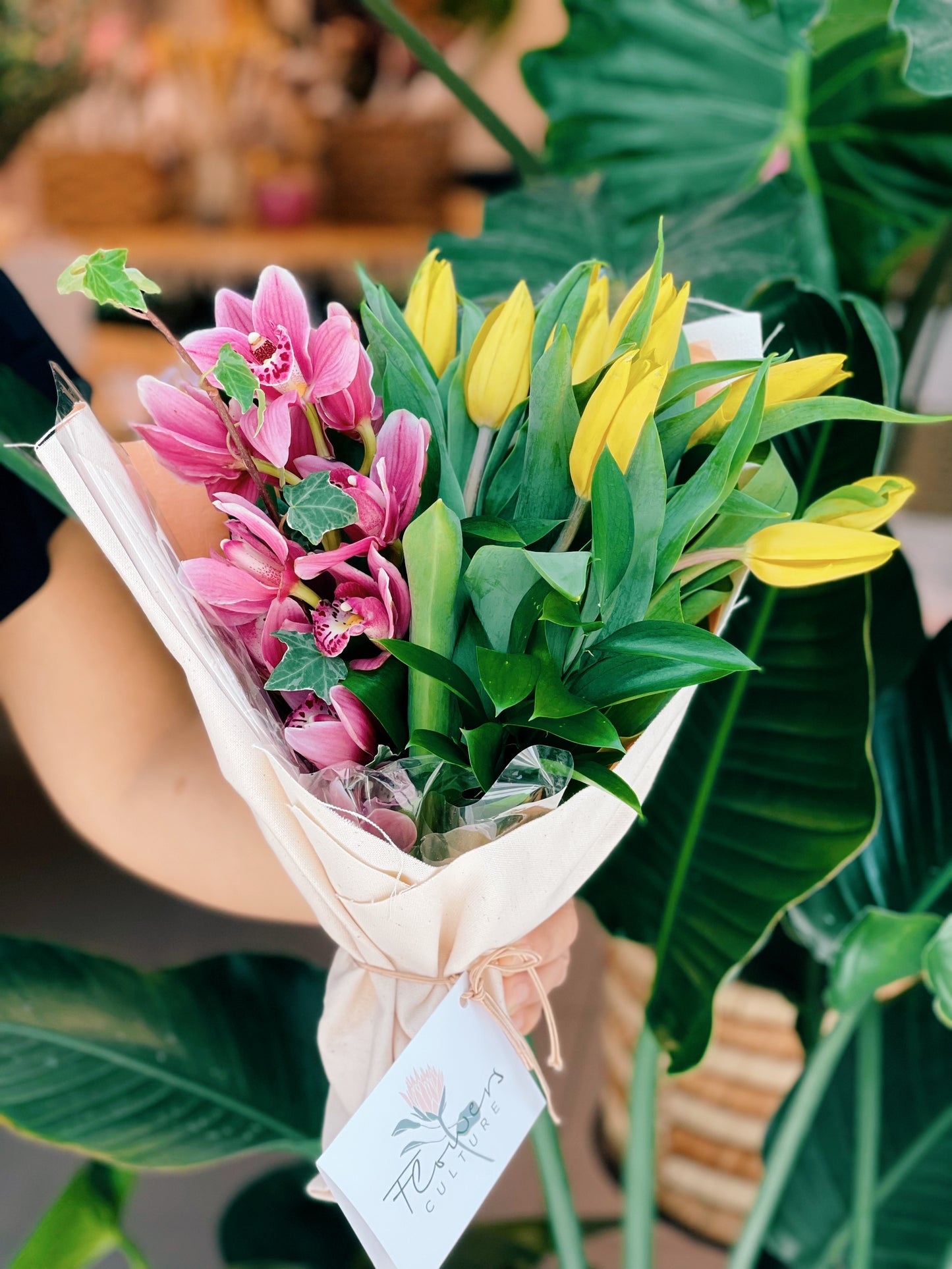 Tulip Culture Bouquet